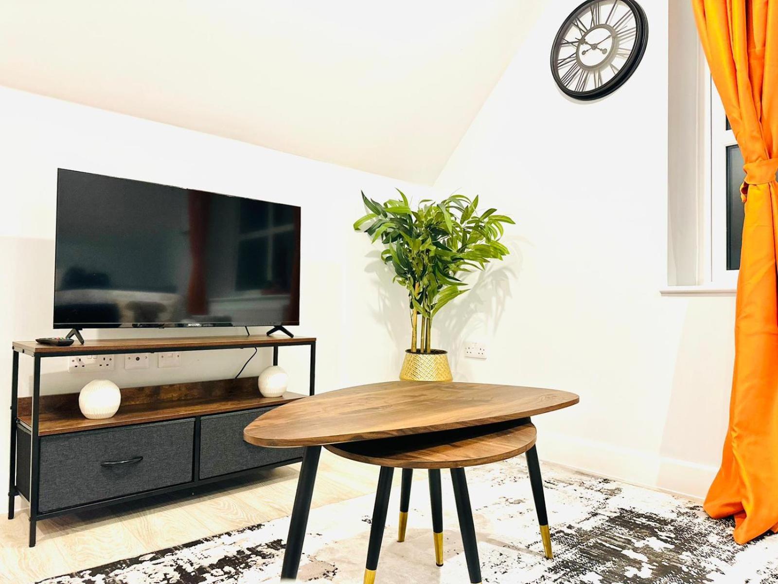 Dover Luxury Apartments, Near Ferry 외부 사진